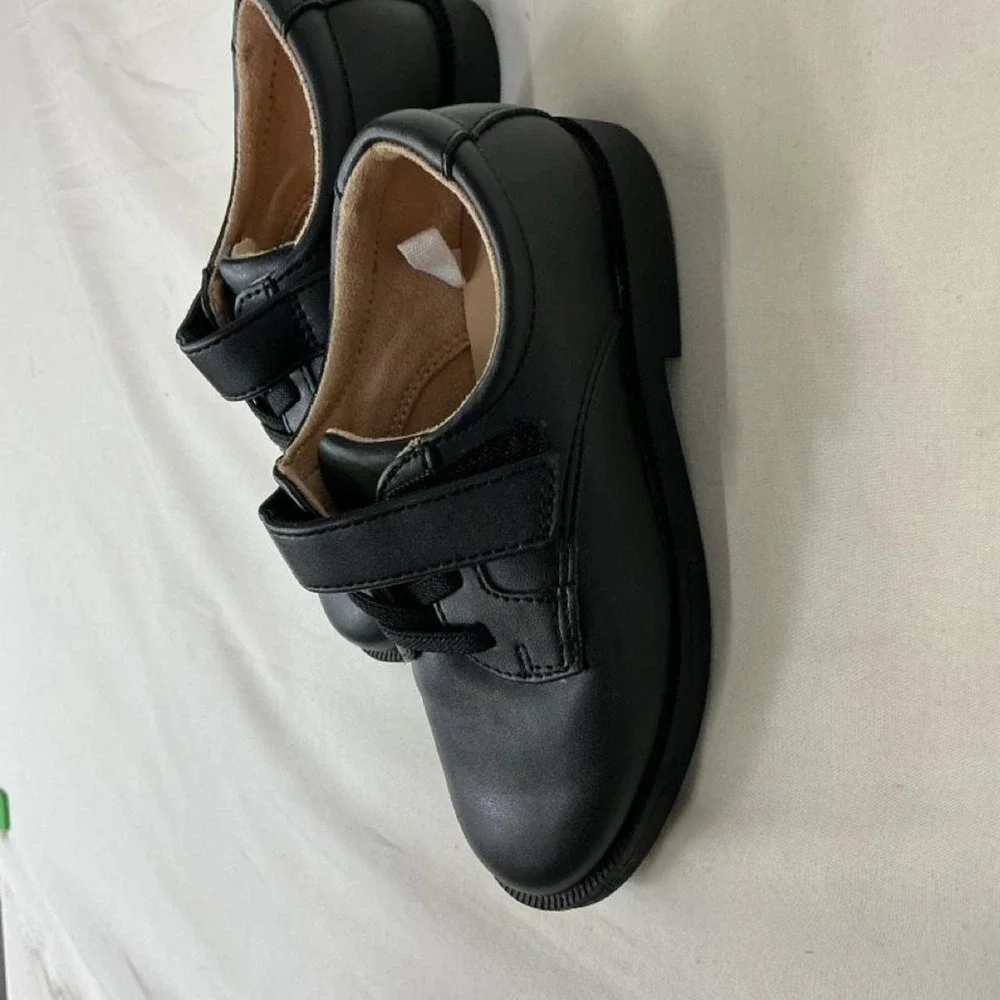 Cat & Jack Kids Black School Uniform Shoes – Size 9